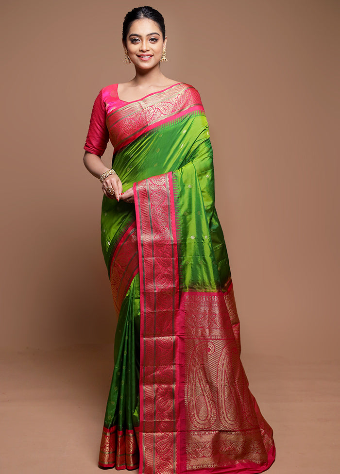 Green Handloom Kanjivaram Pure Silk Saree With Blouse Piece