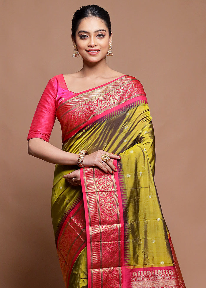 Green Handloom Kanjivaram Pure Silk Saree With Blouse Piece