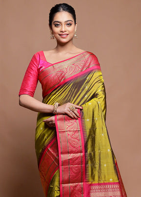 Green Handloom Kanjivaram Pure Silk Saree With Blouse Piece