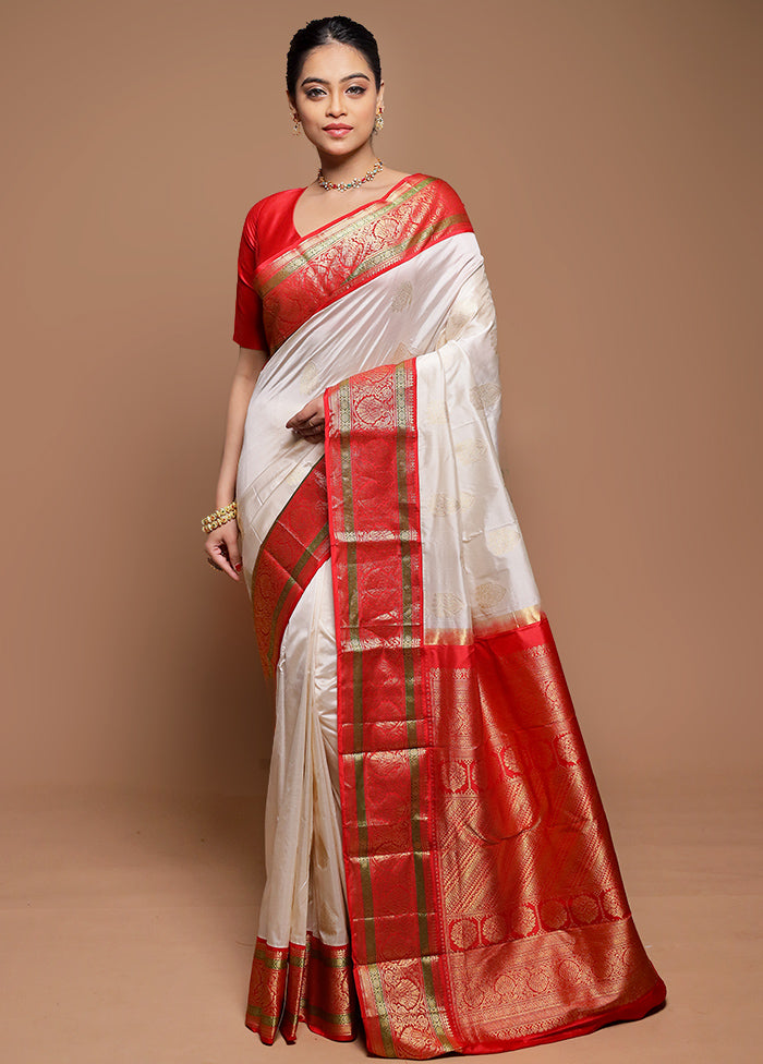 Cream Handloom Kanchipuram Pure Silk Saree With Blouse Piece