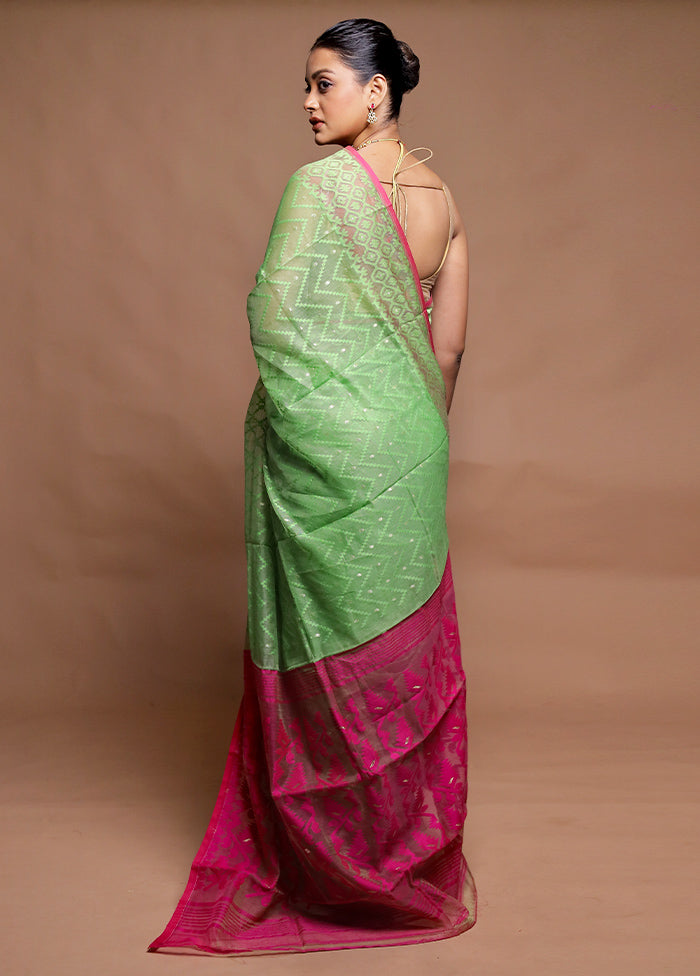 Green Tant Jamdani Saree Without Blouse Piece