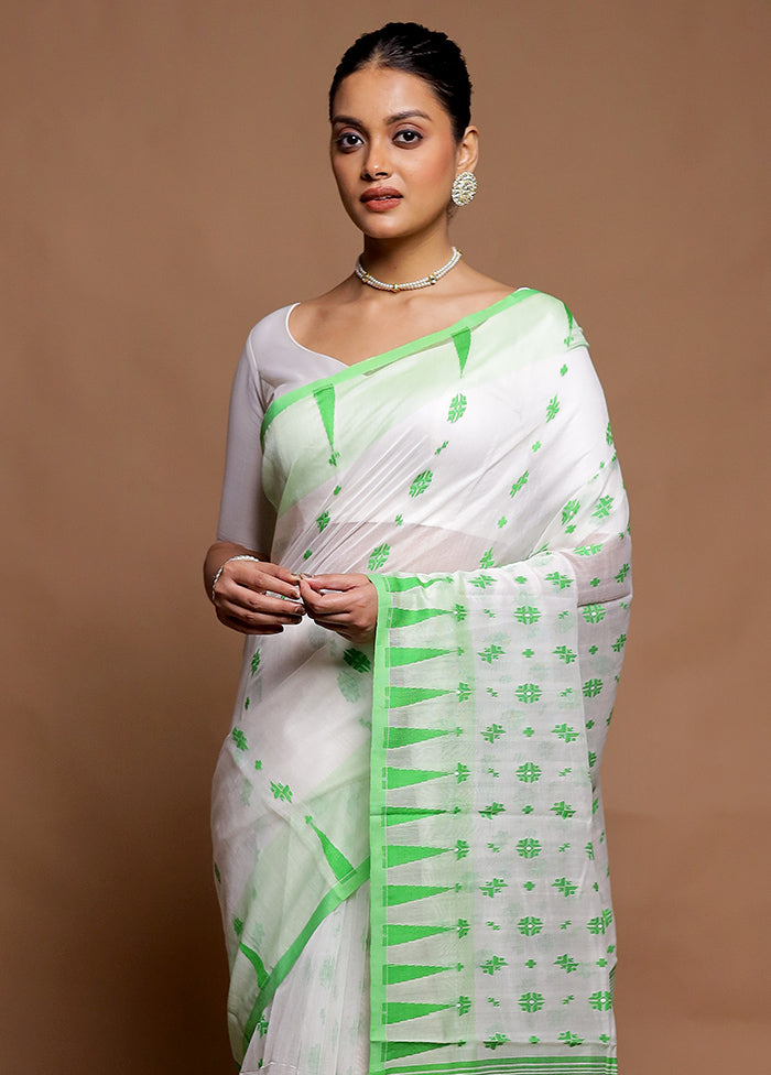 White Tant Jamdani Saree Without Blouse Piece