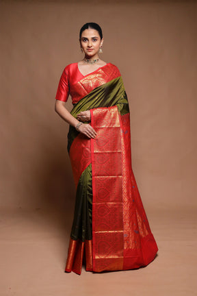 Green Kanjivaram Silk Saree With Blouse Piece