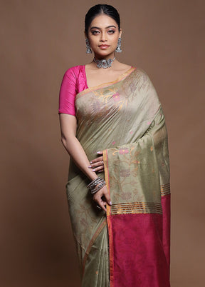 Green Cotton Saree With Blouse Piece