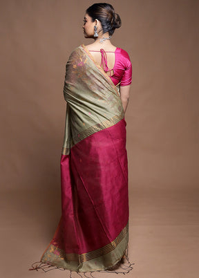 Green Cotton Saree With Blouse Piece