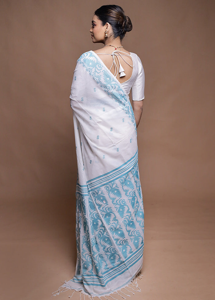 White Pure Cotton Saree With Blouse Piece
