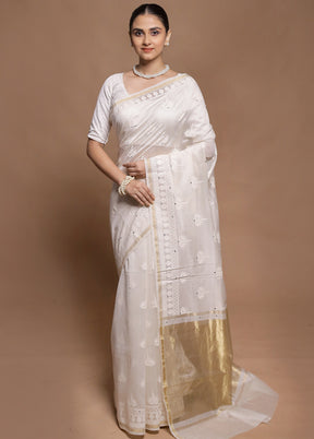 White Handloom Tussar Pure Silk Saree With Blouse Piece