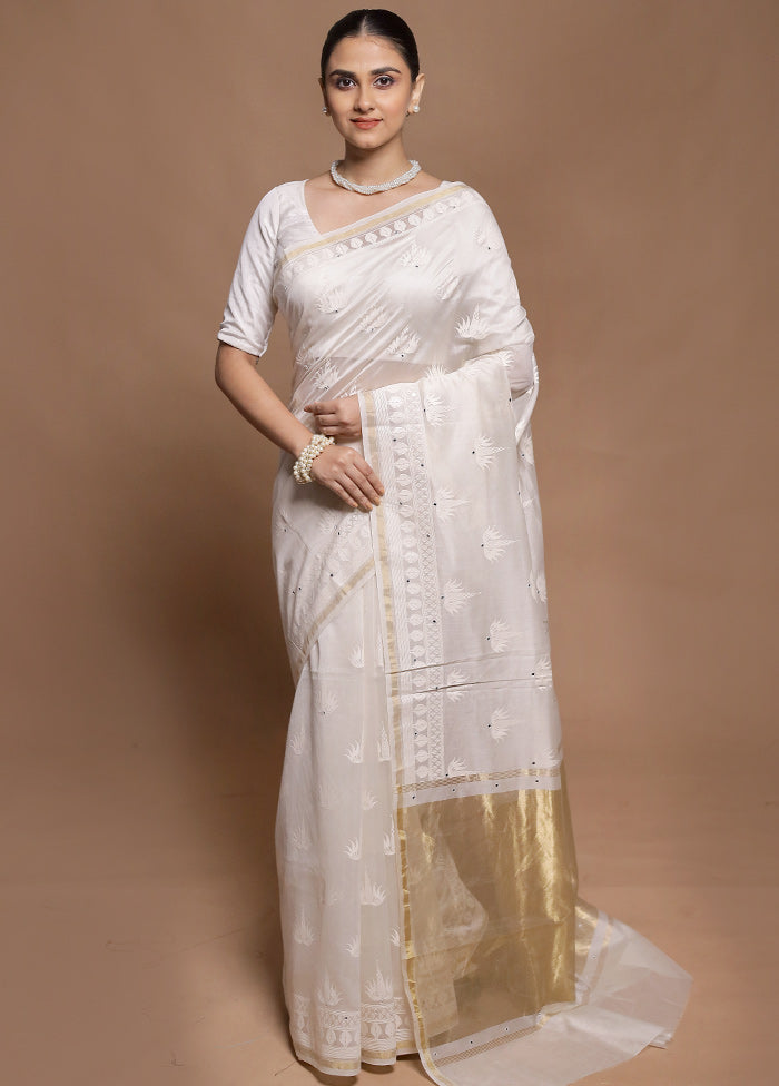 White Handloom Tussar Pure Silk Saree With Blouse Piece