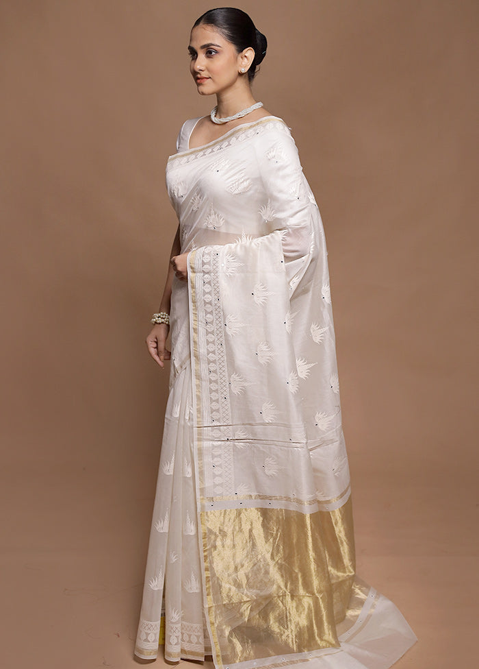 White Handloom Tussar Pure Silk Saree With Blouse Piece