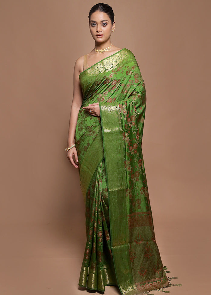 Green Dupion Silk Saree With Blouse Piece
