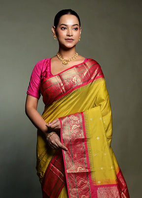 Green Kanjivaram Silk Saree With Blouse Piece