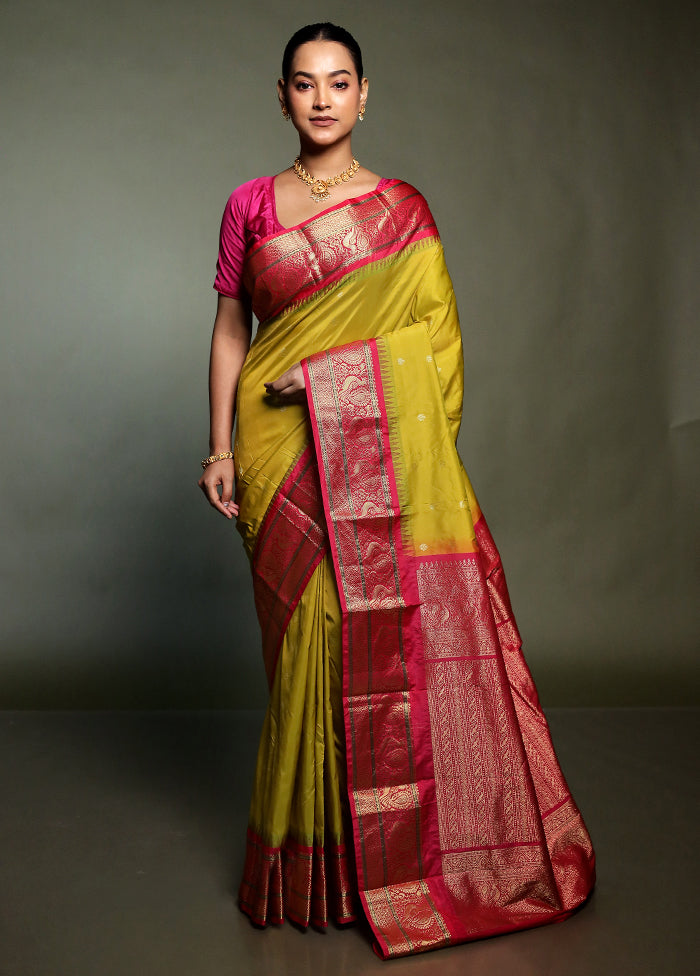 Green Kanjivaram Silk Saree With Blouse Piece