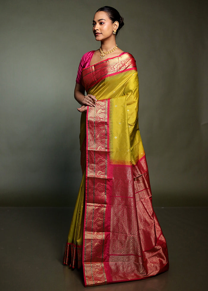 Green Kanjivaram Silk Saree With Blouse Piece