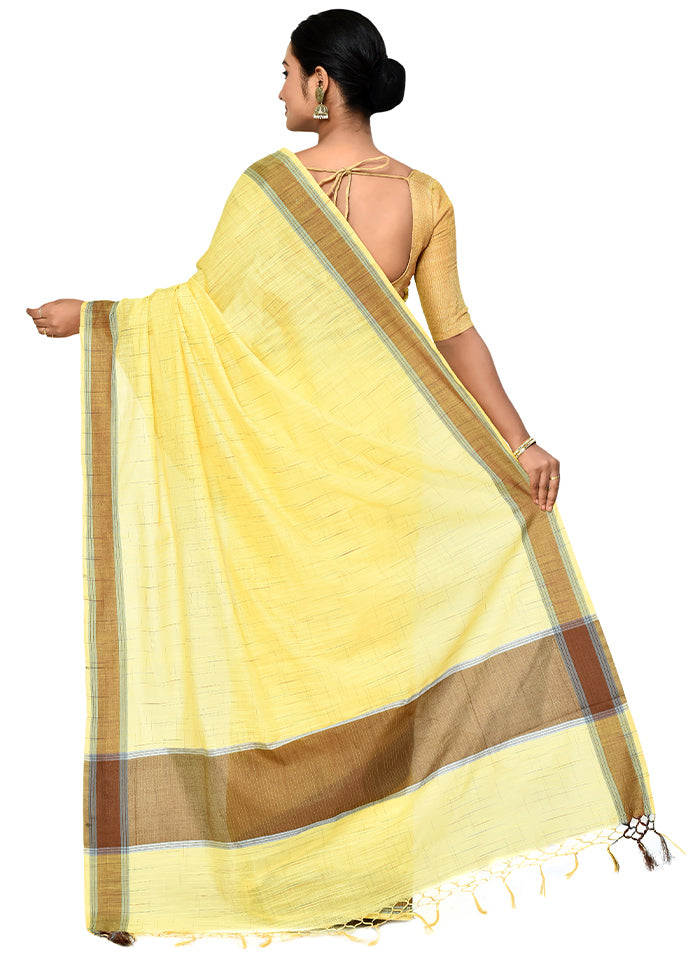 Cream Cotton Saree With Blouse Piece