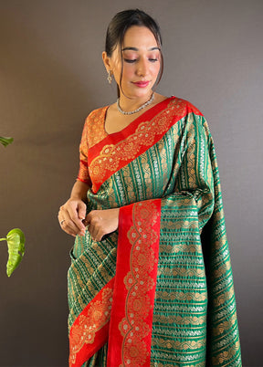 Green Dupion Silk Saree With Blouse Piece