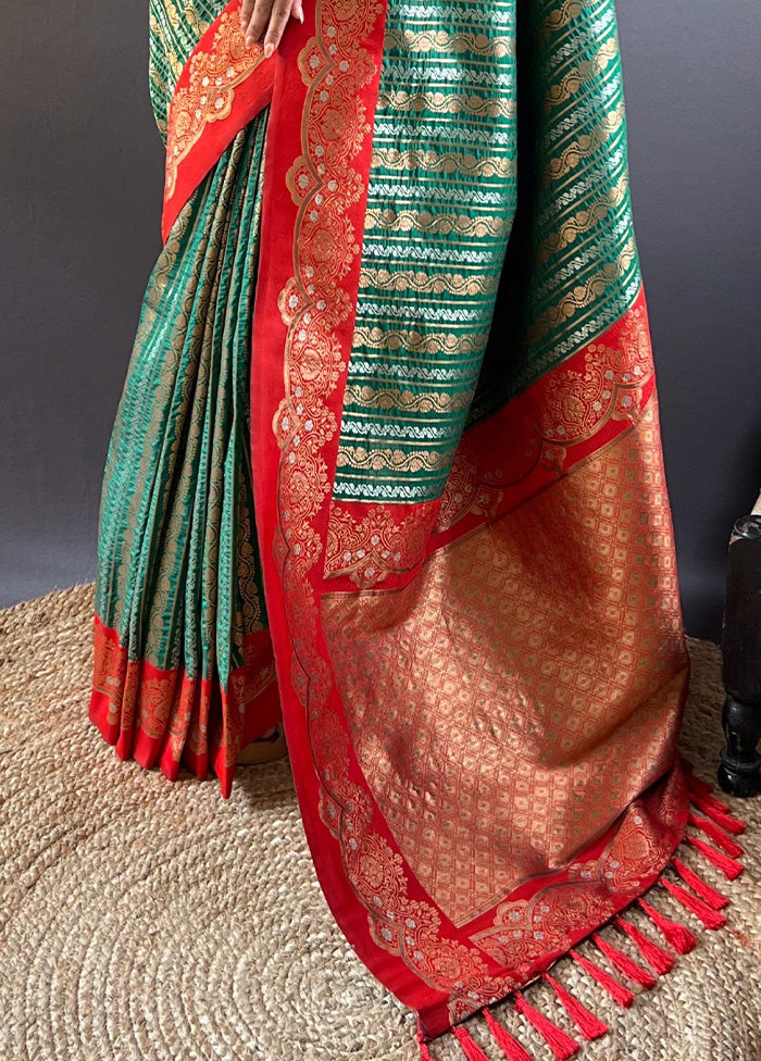 Green Dupion Silk Saree With Blouse Piece