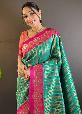 Green Dupion Silk Saree With Blouse Piece