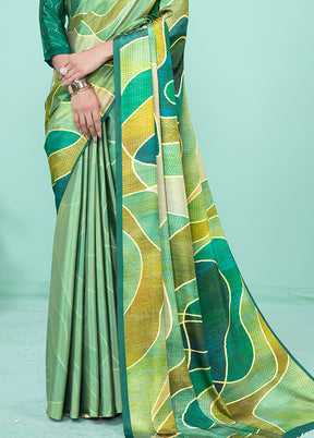 Green Crepe Silk Saree With Blouse Piece