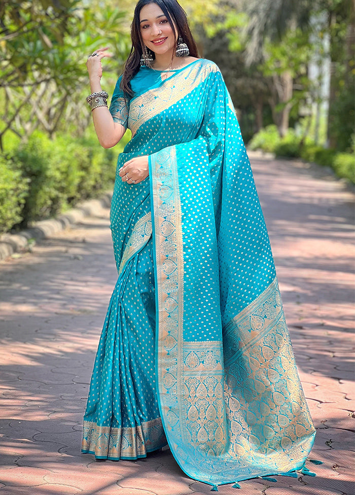 Blue Banarasi Silk Saree With Blouse Piece