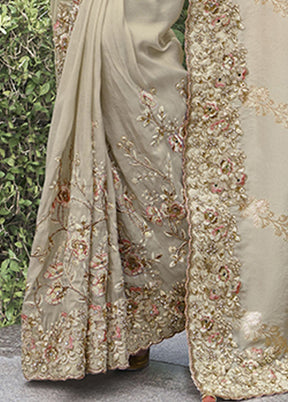 Beige Spun Pure Silk Saree With Blouse Piece