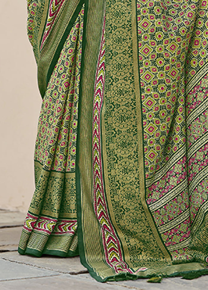 Green Spun Silk Saree With Blouse Piece