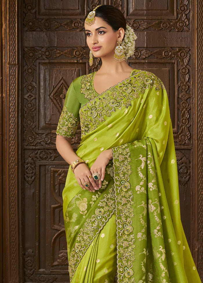 Green Spun Silk Saree With Blouse Piece