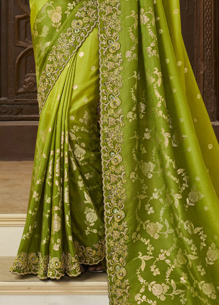 Green Spun Silk Saree With Blouse Piece