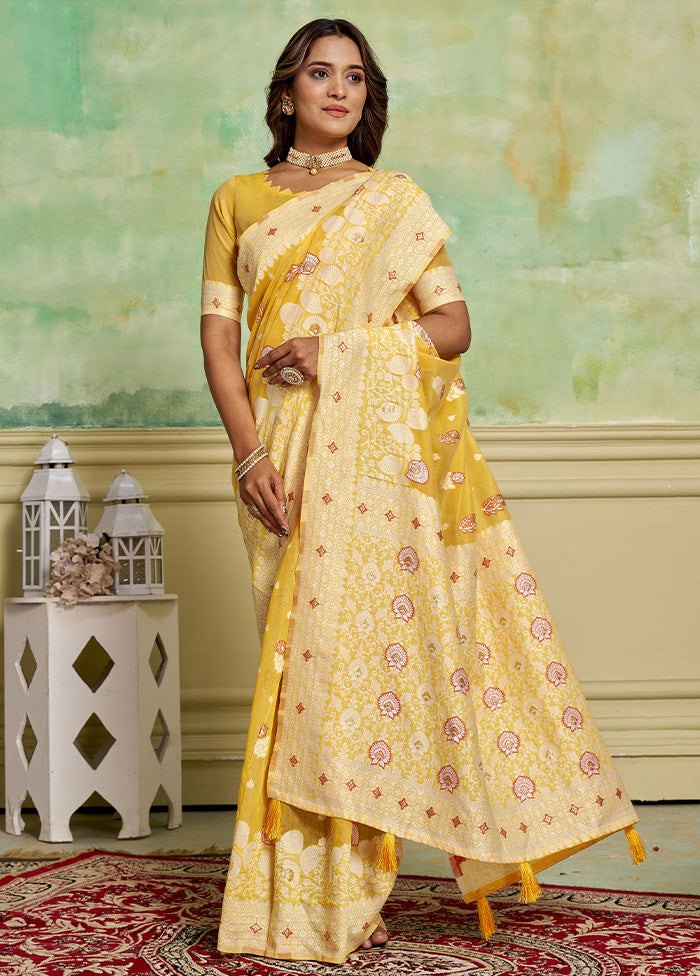 Yellow Cotton Saree With Blouse Piece