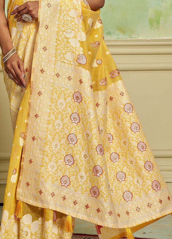 Yellow Cotton Saree With Blouse Piece