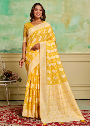 Yellow Cotton Saree With Blouse Piece