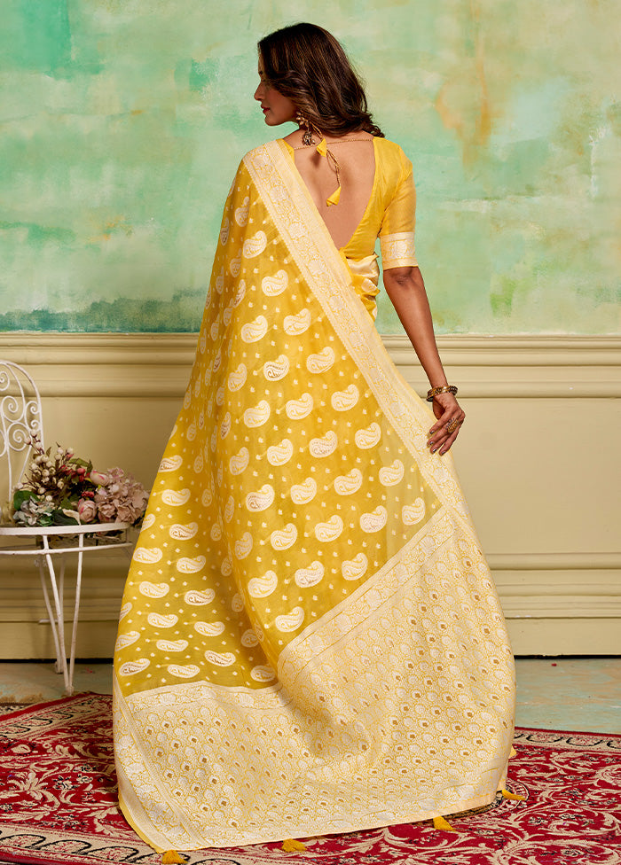 Yellow Cotton Saree With Blouse Piece