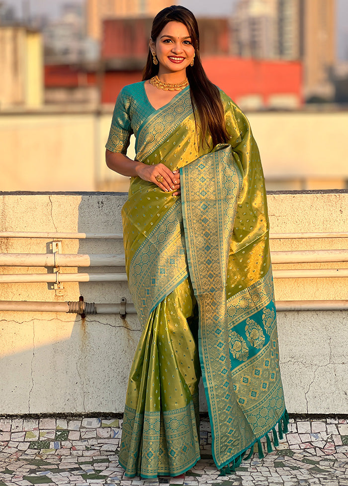 Green Spun Silk Saree With Blouse Piece