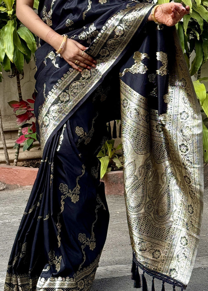 Black Banarasi Silk Saree With Blouse Piece