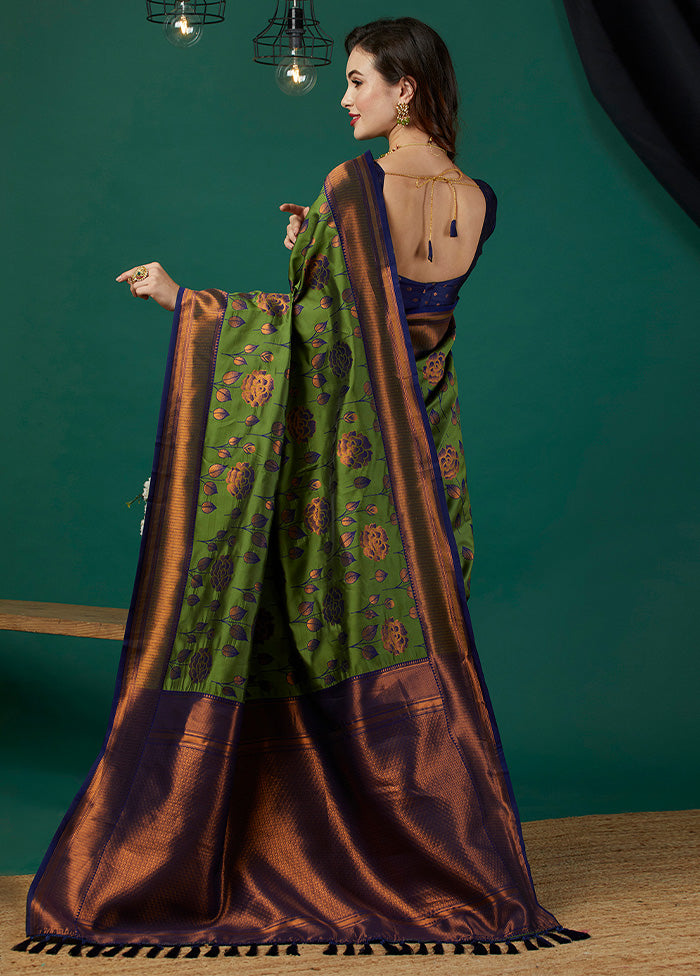 Green Banarasi Silk Saree With Blouse Piece