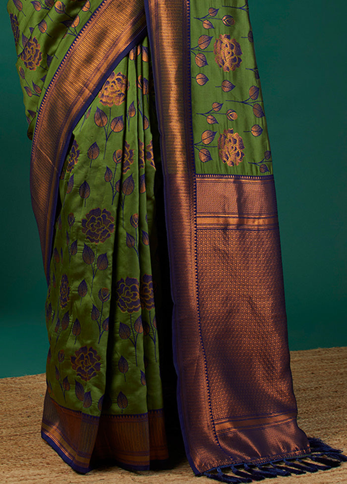 Green Banarasi Silk Saree With Blouse Piece