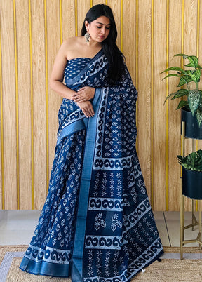 Blue Cotton Saree With Blouse Piece