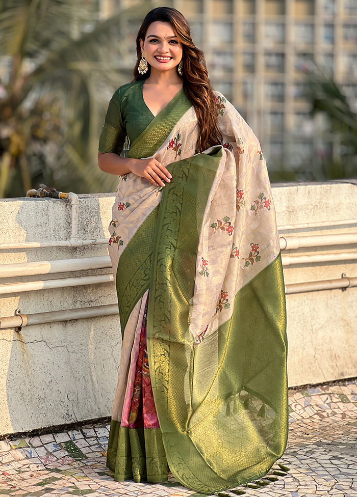 Green Cotton Saree With Blouse Piece