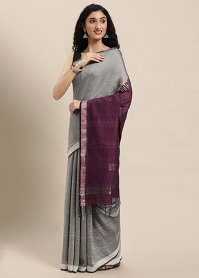 Grey Pure Cotton Saree With Blouse Piece