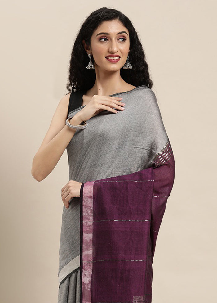 Grey Pure Cotton Saree With Blouse Piece