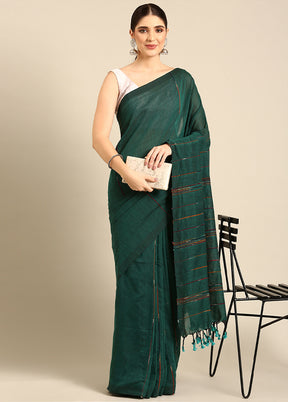 Green Pure Cotton Saree With Blouse Piece