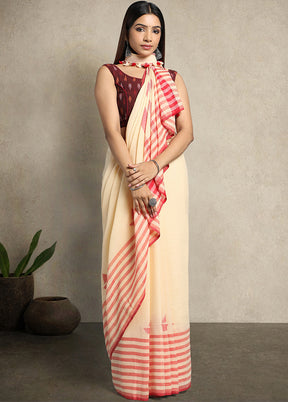 Cream Pure Cotton Saree With Blouse Piece