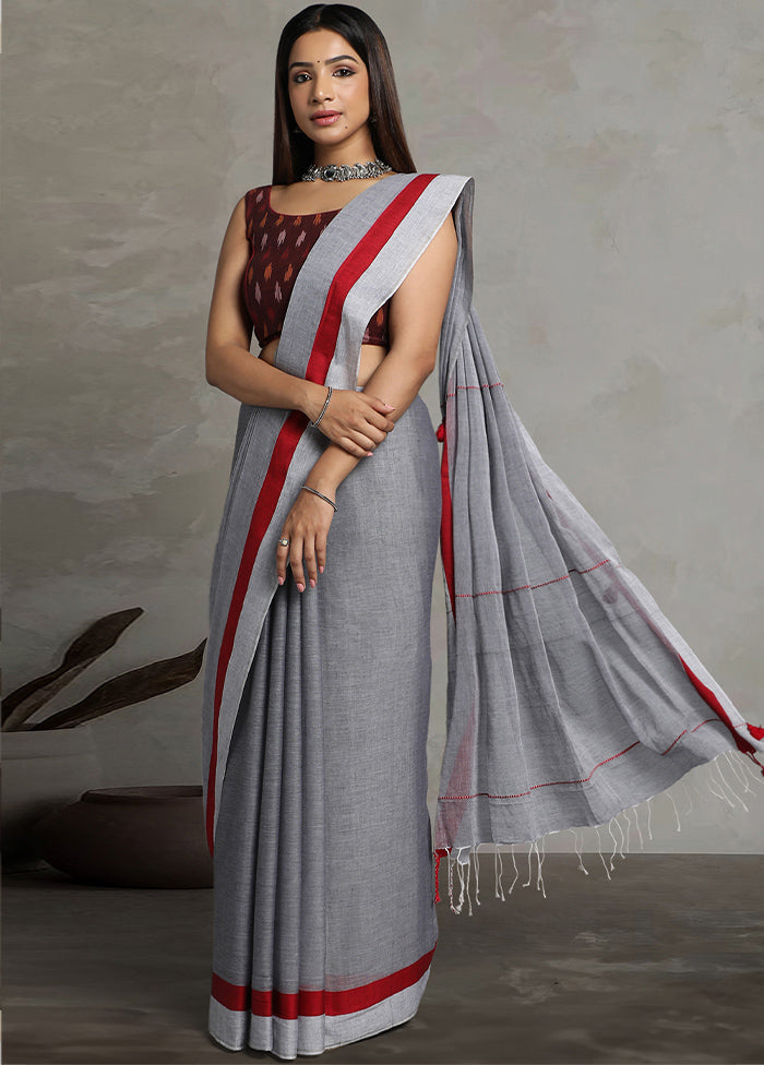 Grey Pure Cotton Saree With Blouse Piece