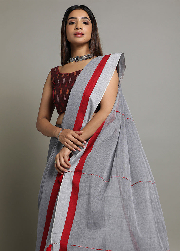 Grey Pure Cotton Saree With Blouse Piece