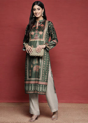 Green Readymade Velvet Kurti