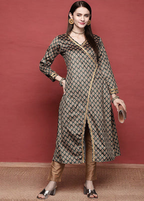 Green Readymade Velvet Kurti