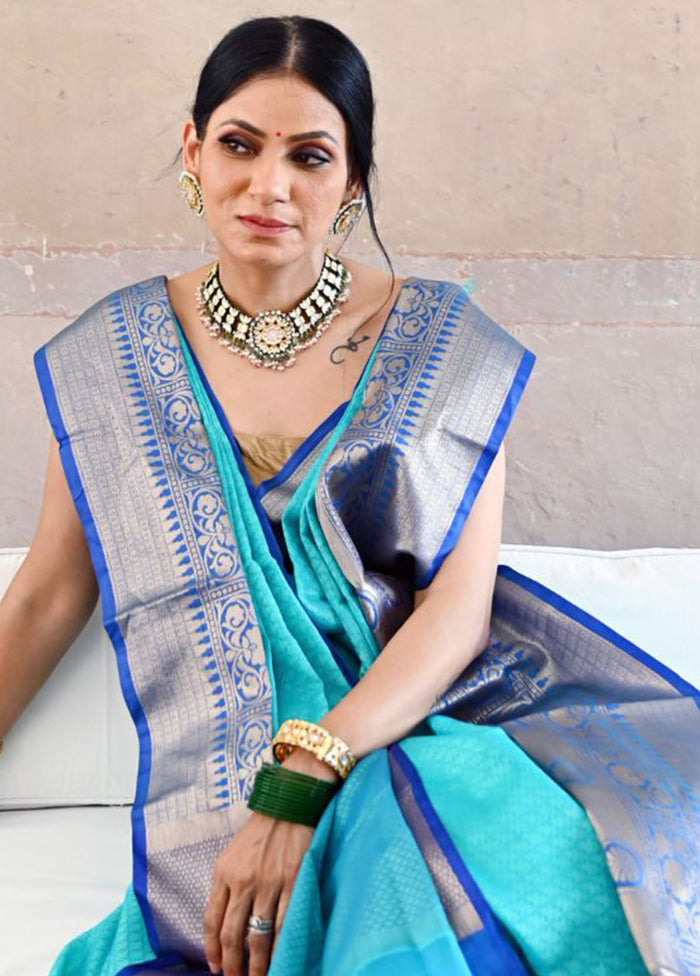 Turquoise Blue Silk Saree With Blouse Piece