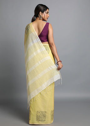 Off White Pure Cotton Saree With Blouse Piece