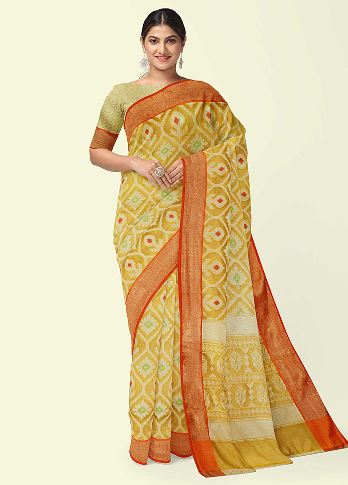 Yellow Cotton Saree With Blouse Piece