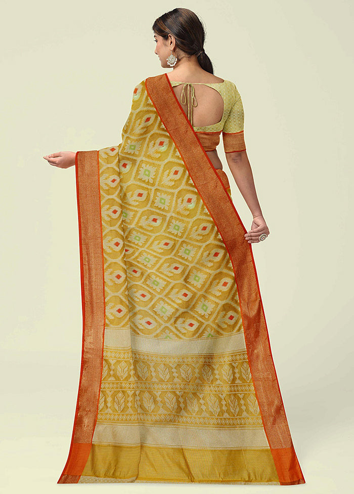 Yellow Cotton Saree With Blouse Piece