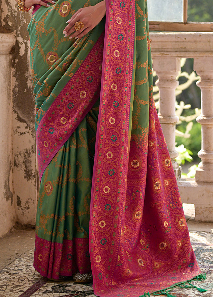 Pista Green Banarasi Silk Saree With Blouse Piece